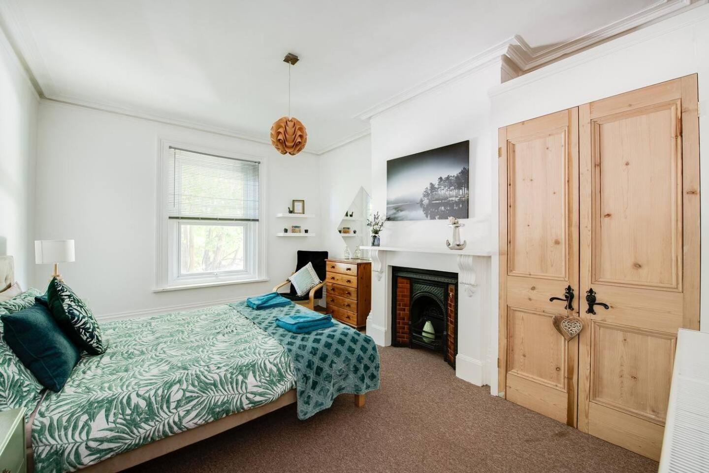 Family Friendly Flat Just Minutes From The Beach! Πόρτσμουθ Εξωτερικό φωτογραφία